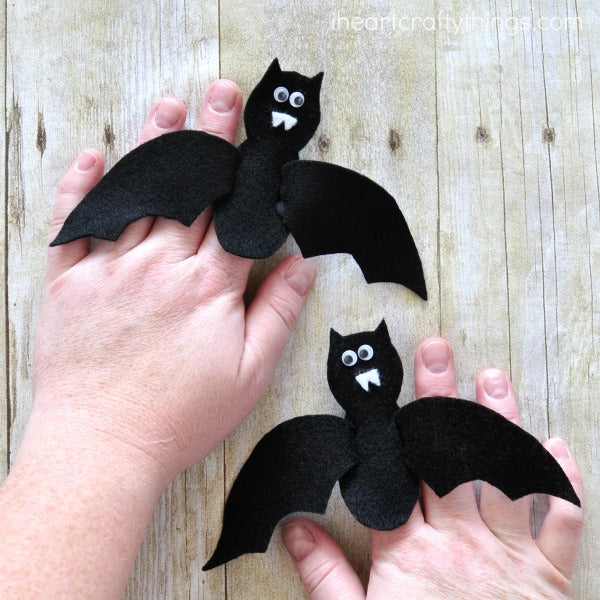 Halloween Felt Bat Finger Puppets