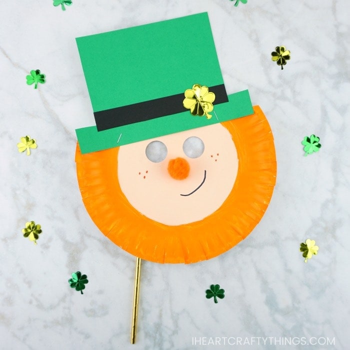 Easy and Simple Leprechaun Mask out of a Paper Plate Craft