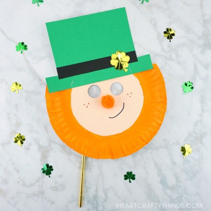 Easy and Simple Leprechaun Mask out of a Paper Plate